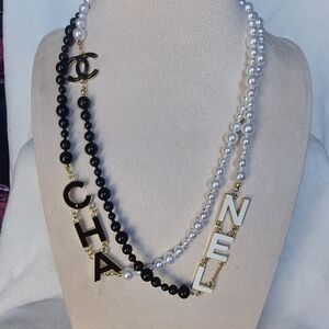 Black & White Pearl Necklace